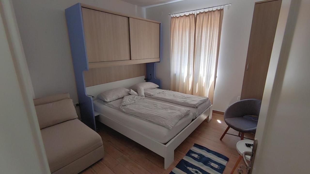 B&B Isola Izola Eksteriør bilde